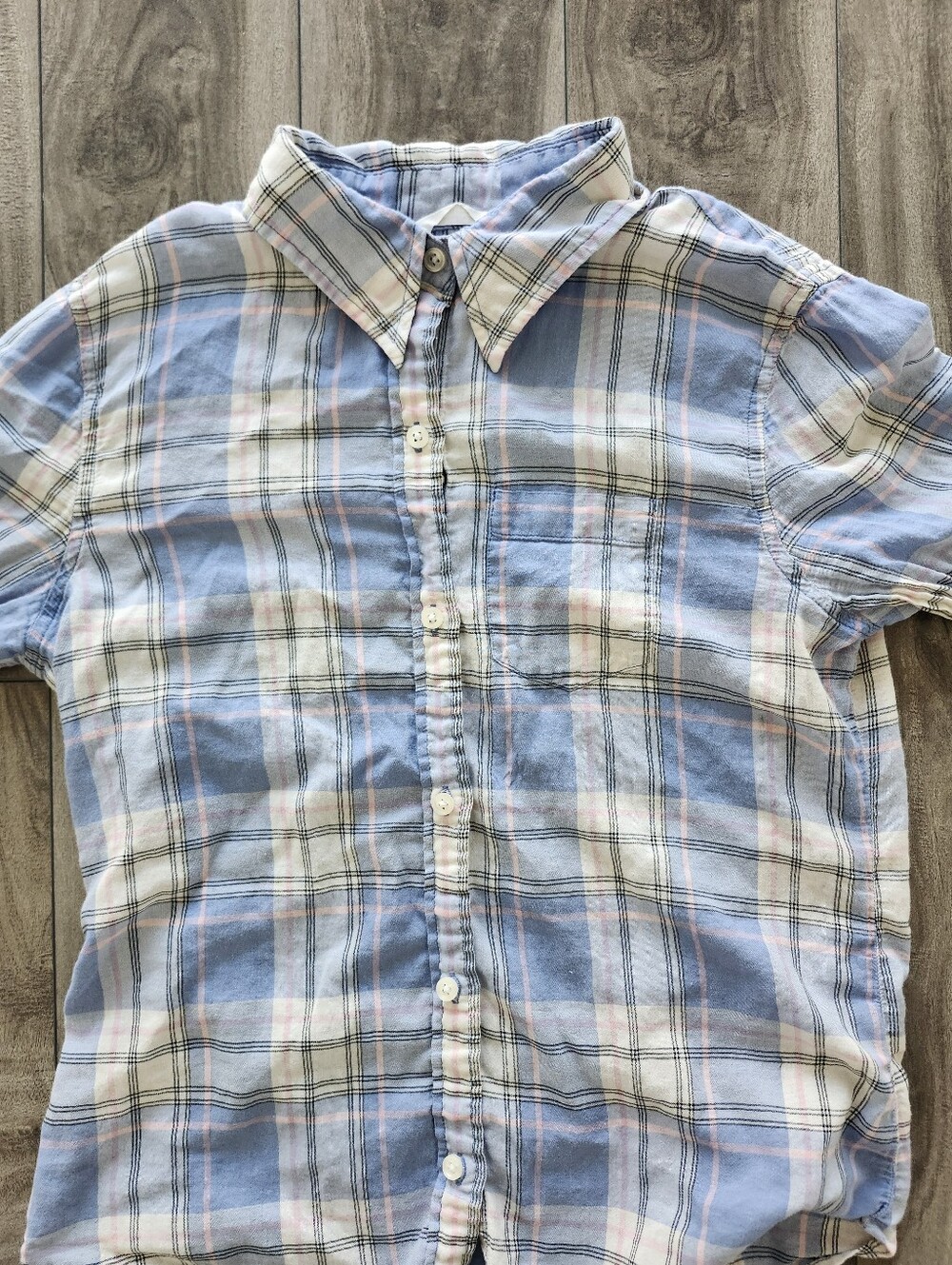 ,🍓XS Lightweight Cotton Hollister Summer Button Down